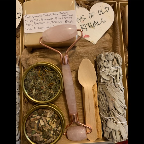Days Of Old Rituals Other - Rose Quartz (ROLLER ONLY)